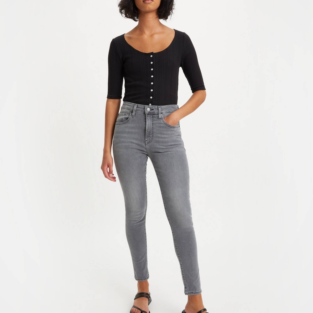 Signature by Levi Strauss Women's Charcoal Skinny Jeans